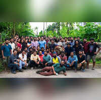 Tovino Completes Shoot Of Identity Pens Heartfelt Note For The Films Team