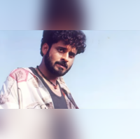 Satya Turns 26 How Manoj Bajpayee Became Bhiku Mhatre After A Small Role In Daud