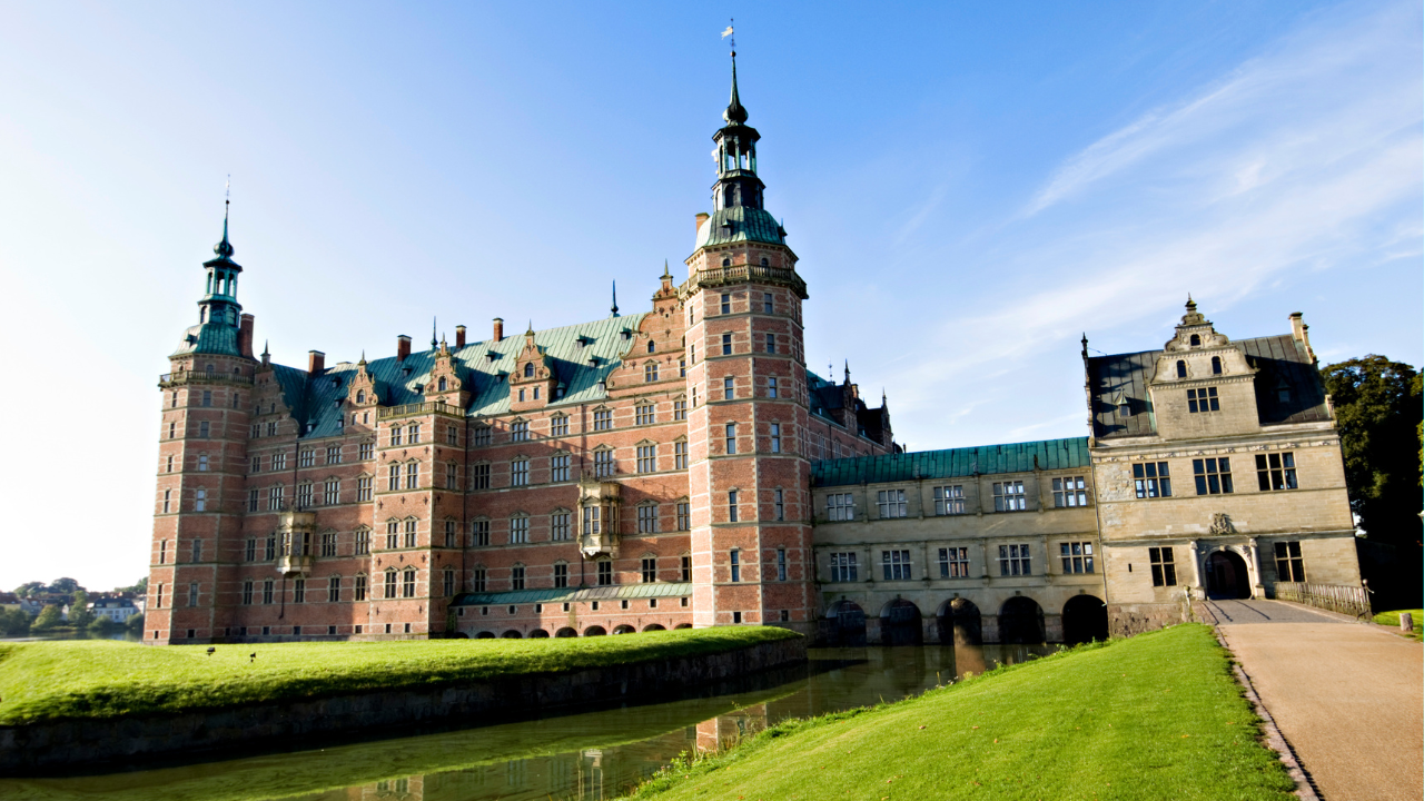 strongFrederiksborg Castle - Hillerod Denmarkstrong