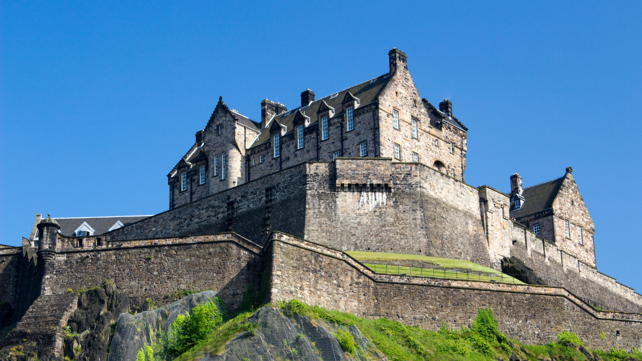 strongEdinburgh Castle - Edinburgh Scotlandstrong