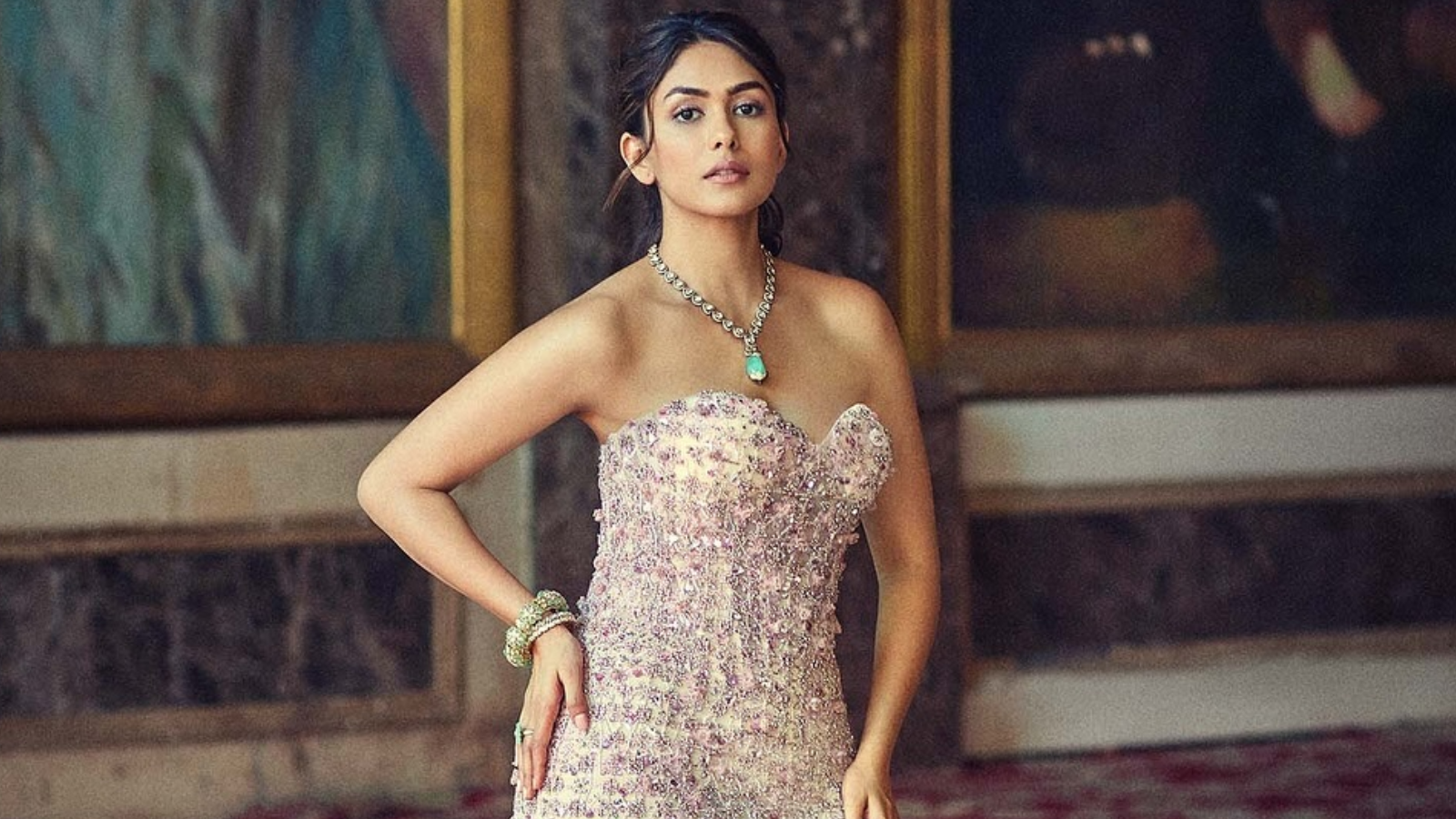 Mrunal Thakur Slays Like A Queen