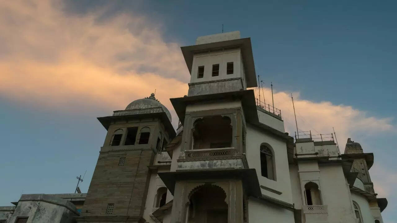 Sajjangarh Monsoon Palace Udaipur Credit Canva