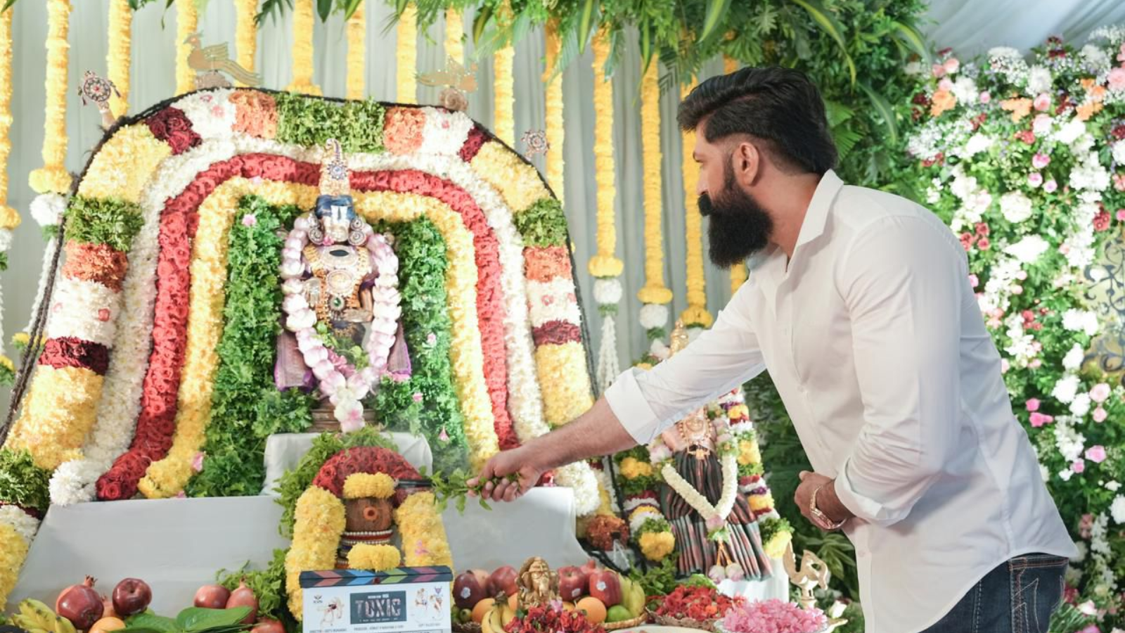 Performing Pooja At Brahma Muhuratha 