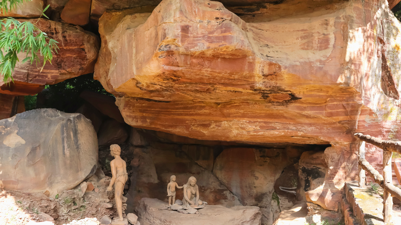 Bhimbetka Caves  Rock Shelters Madhya Pradesh