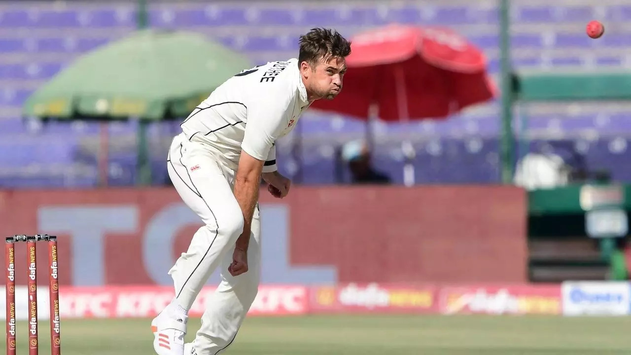 1 Tim Southee