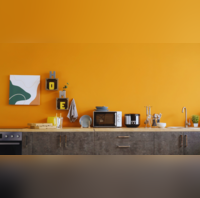 10 Chic and Functional Kitchen Wall Decor Ideas