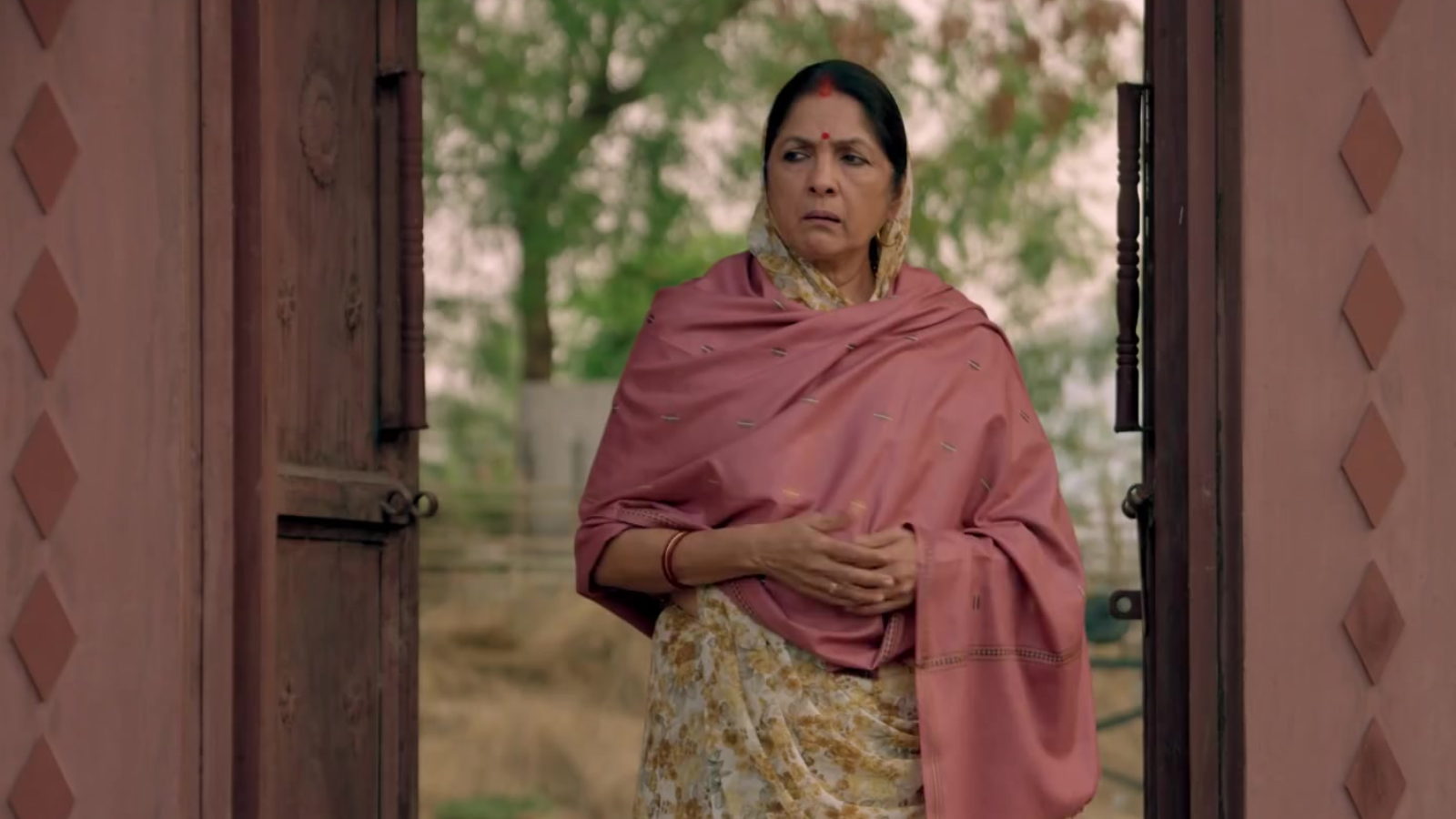 Manju Devi - Neena Gupta 