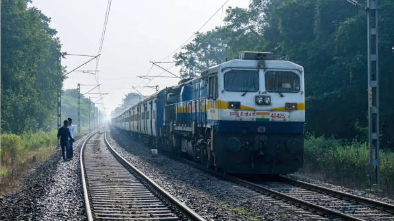 Ten Jammu Express