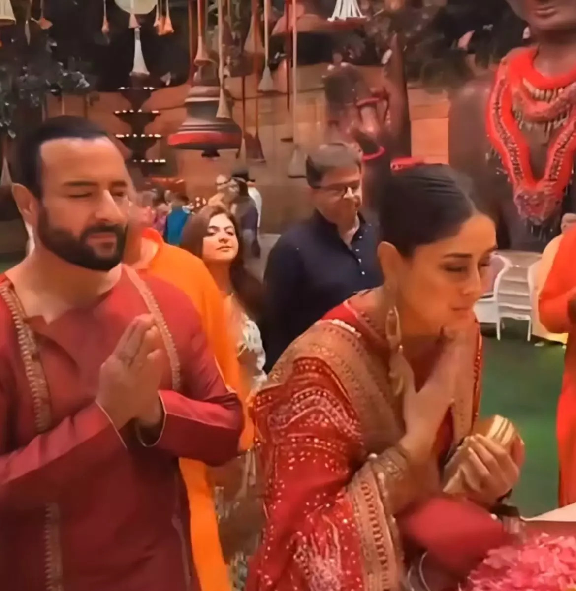 Saif Ali Khan And Kareena Kapoor During Ambani Ganeshotsav