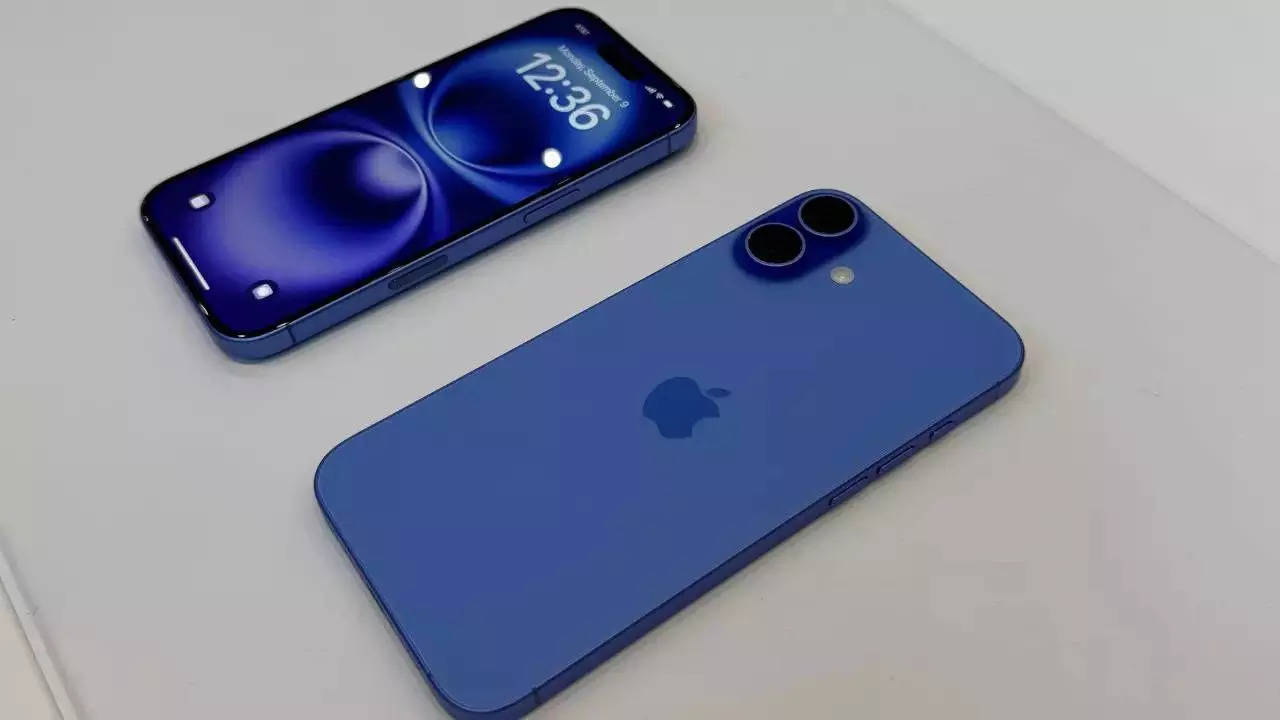 iPhone 16 Vs iPhone 15 डिस्प्ले आणि डिझाईन