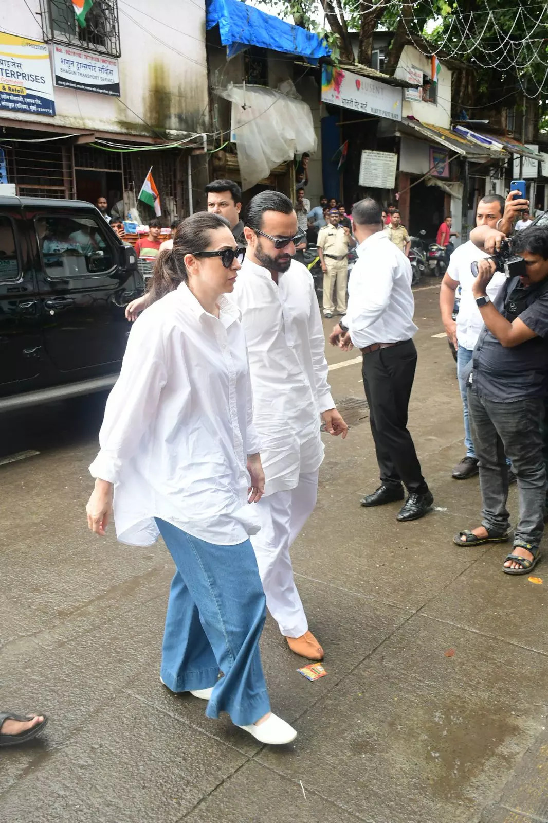 Karisma Kapoor And Saif Ali Khan 