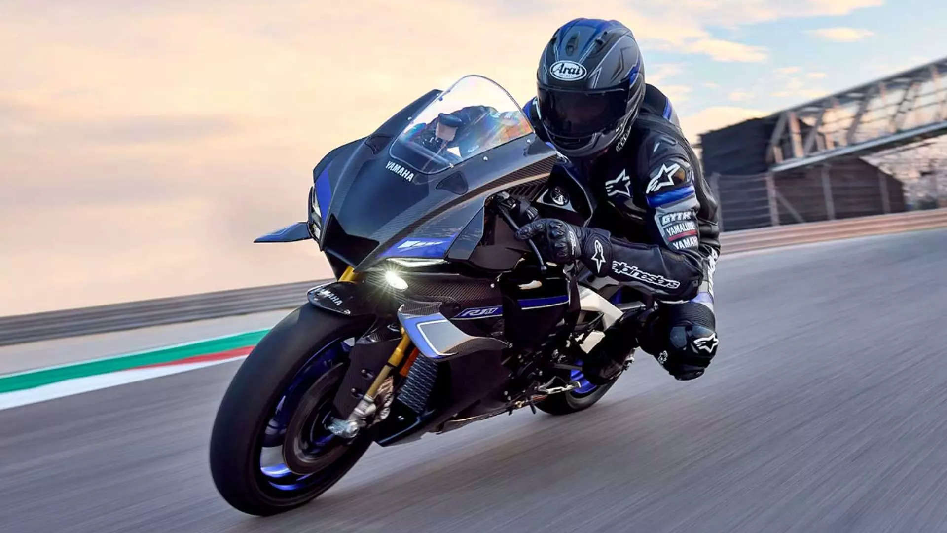 2025 Yamaha R1 And R1M Join The 'Winglet Club'; Here What's New, Yamaha ...