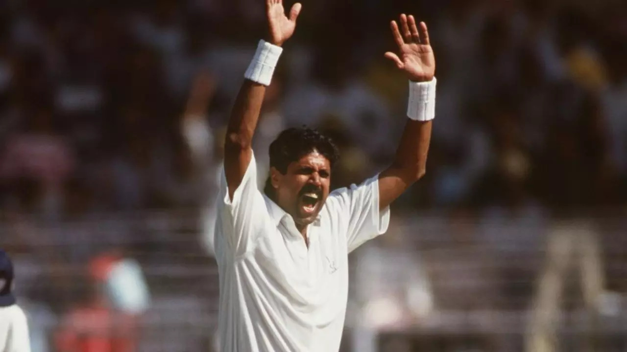 1 Kapil Dev- 687