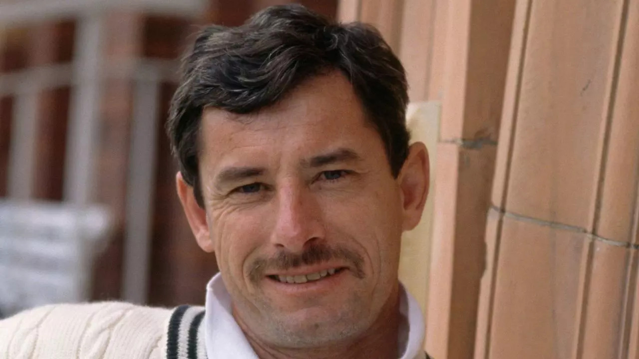 Sir Richard Hadlee 9