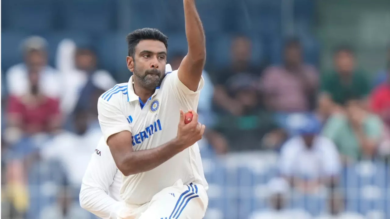 strongRavichandran Ashwin strong