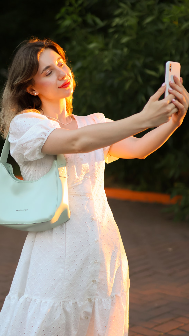  Best Selfie Camera Phones Under Rs 50000