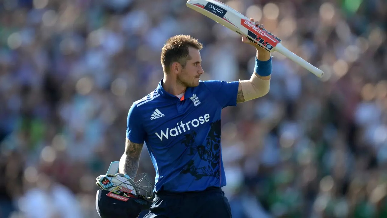 3 Alex Hales 2022