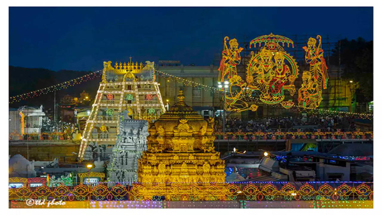 Tirumala updates30-09-24తిరుమల శ్రీవారి హుండీ ఆదాయం రూ402కోట్లు శ్రీవేంకటేశ్వరస్వామి వారి సర్వదర్శనానికి ఎంత సమయం పడుతుందంటే!