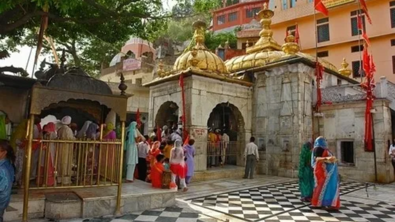 Maa Chintpurni Temple Himachal Pradesh