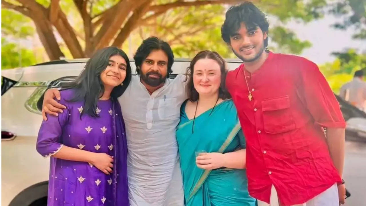 pawan kalyan with family 