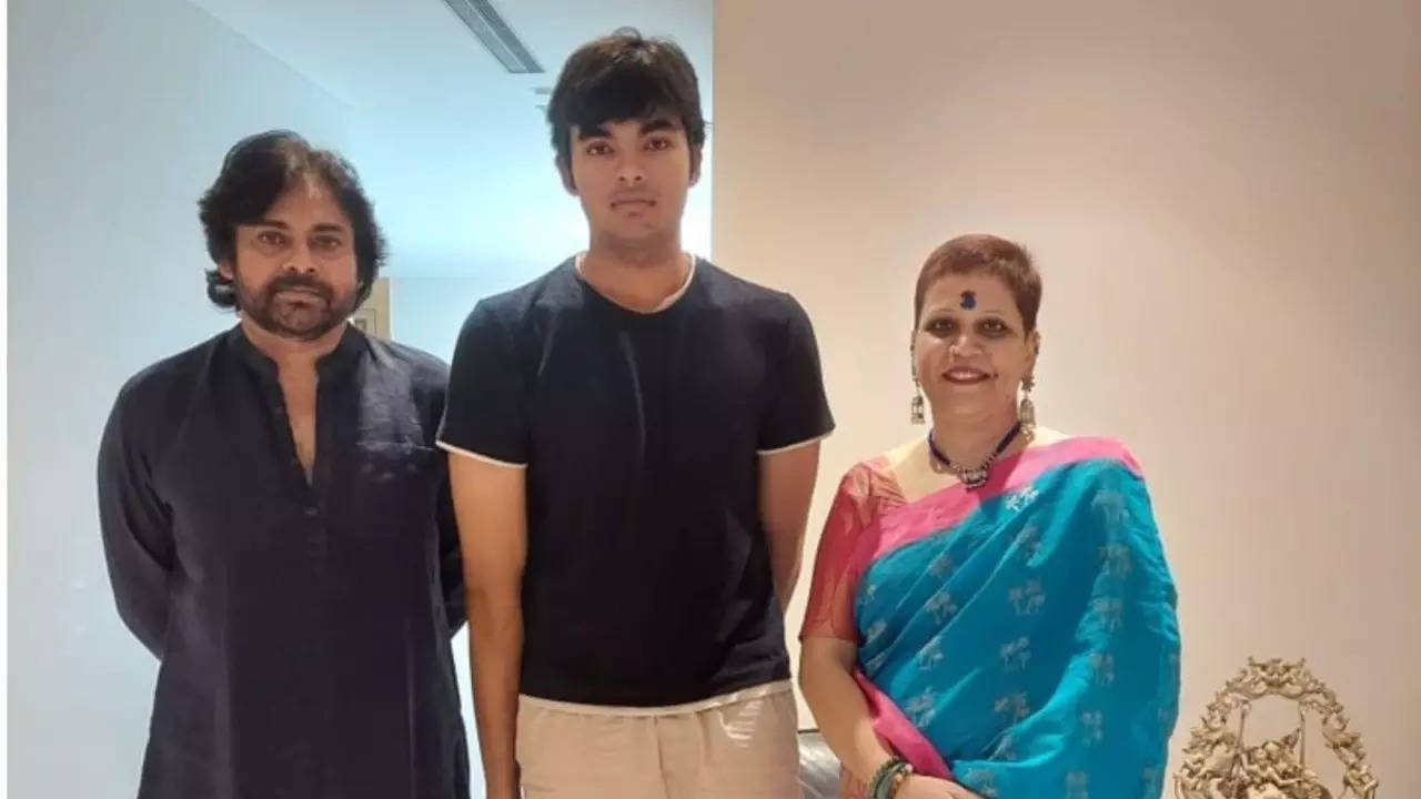 pawan kalyan with family  