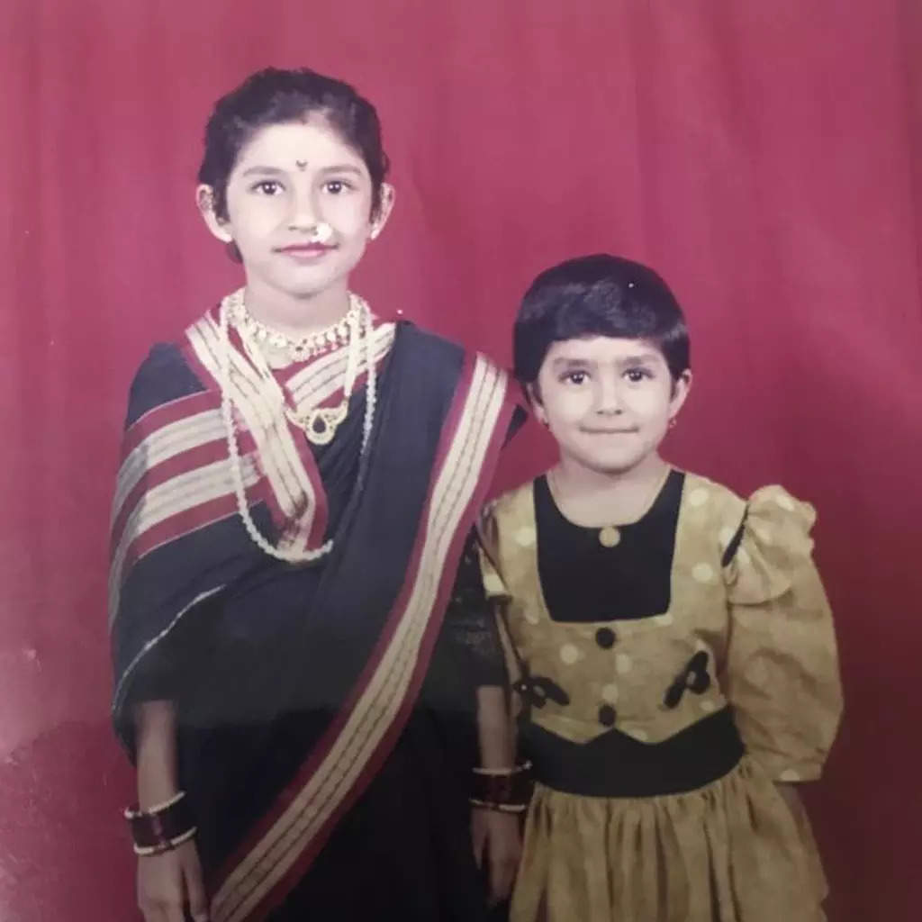 Mrunal Thakur Childhood Pics