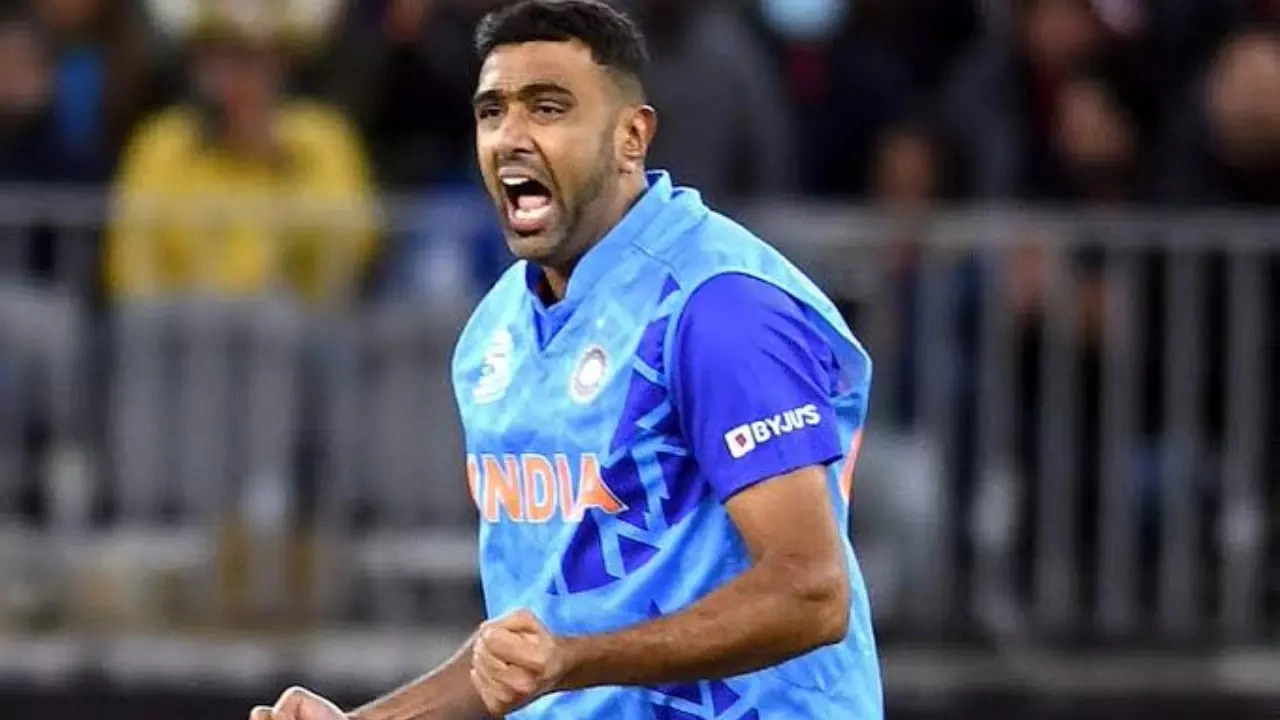 4 Ravichandran Ashwin- 6