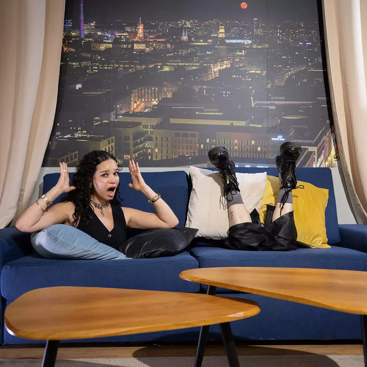 paradox sofa