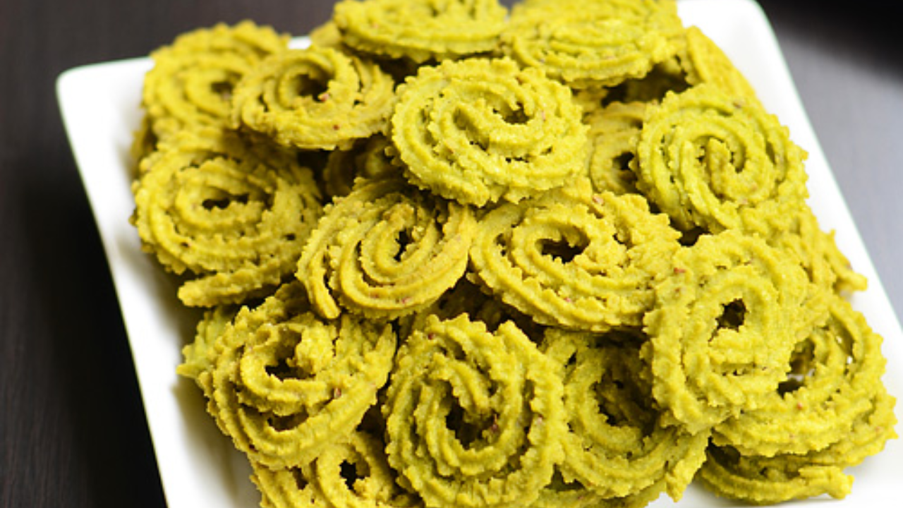 Palak To Ragi- 7 Types Of Murukku For Healthy Festive Munching | Times Now