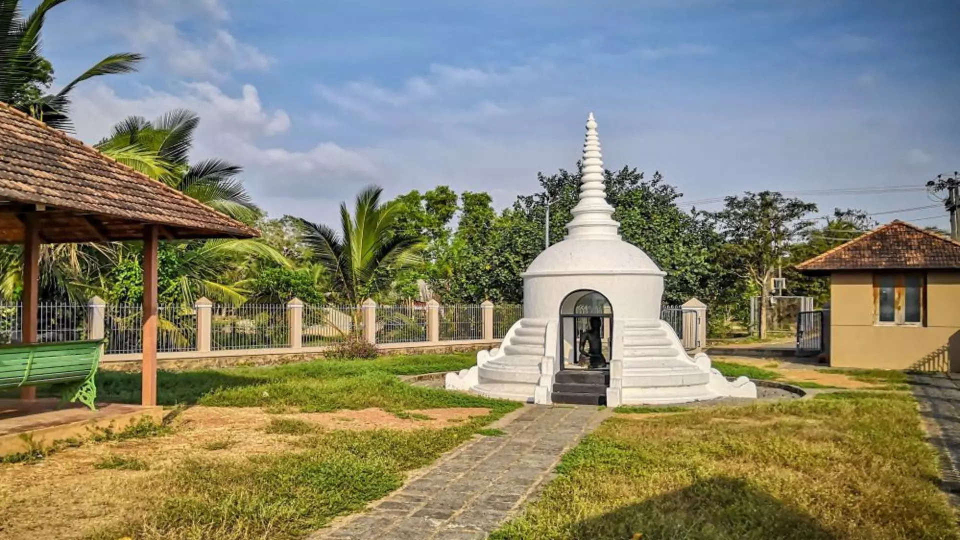 ಕರುಮಾಡಿ ಕುಟ್ಟನ್