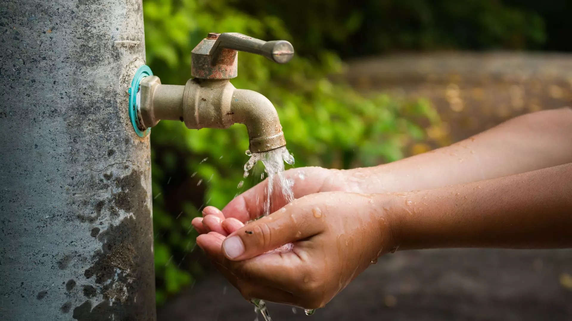 Drinking Water ಕುದಿಸಿದ ನೀರು ಶುದ್ಧವೋ ಅಥವಾ ಫಿಲ್ಚರ್ ನೀರು ಶುದ್ದವೋ ವೈದ್ಯರ ಸಲಹೆ ಏನು