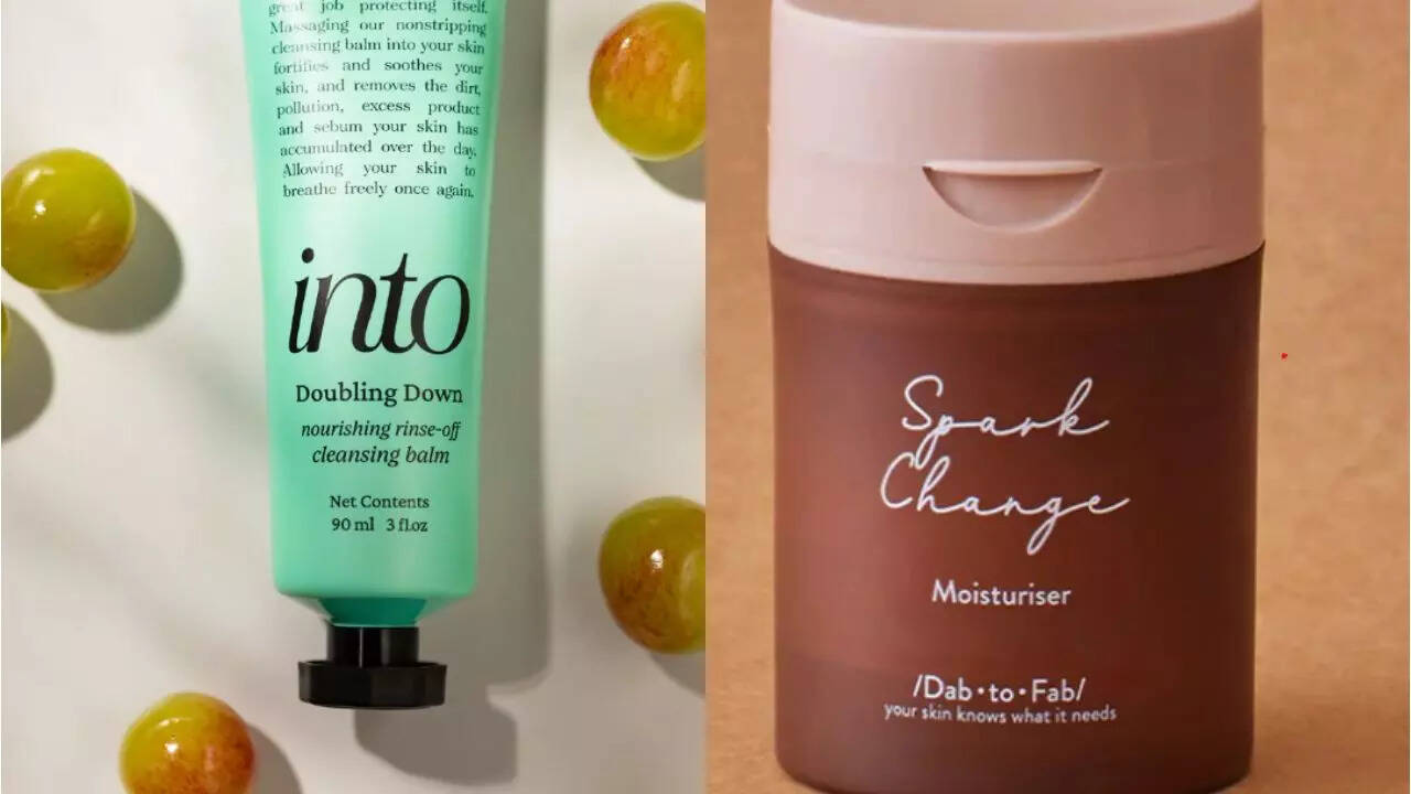 Using mild cleansers and moisturizers on flights Credit IntoSkincare @FabSkincare