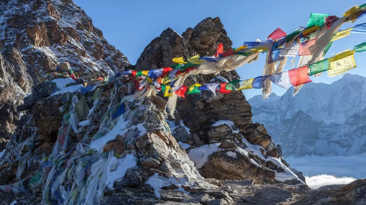 Nyi La Pas Nepal Image iStock