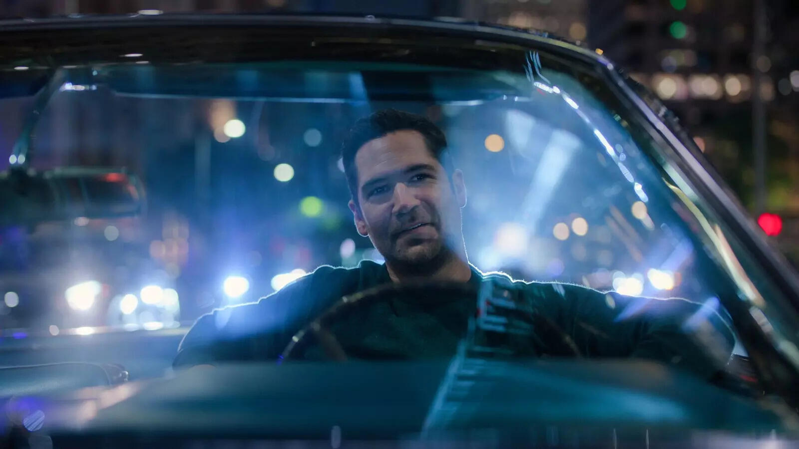 The Lincoln Lawyer Season 3 Finale Explained What Does It Mean For Manuel GarciaRulfo's Mickey