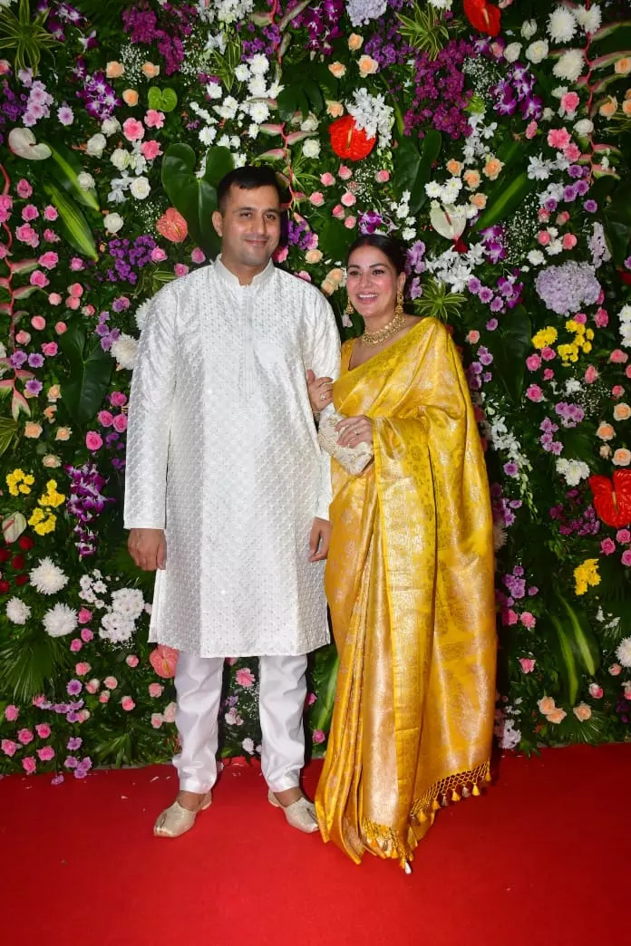 Shraddha Arya And Rahul Nagan Shine Bright As They Pose For The Cameras