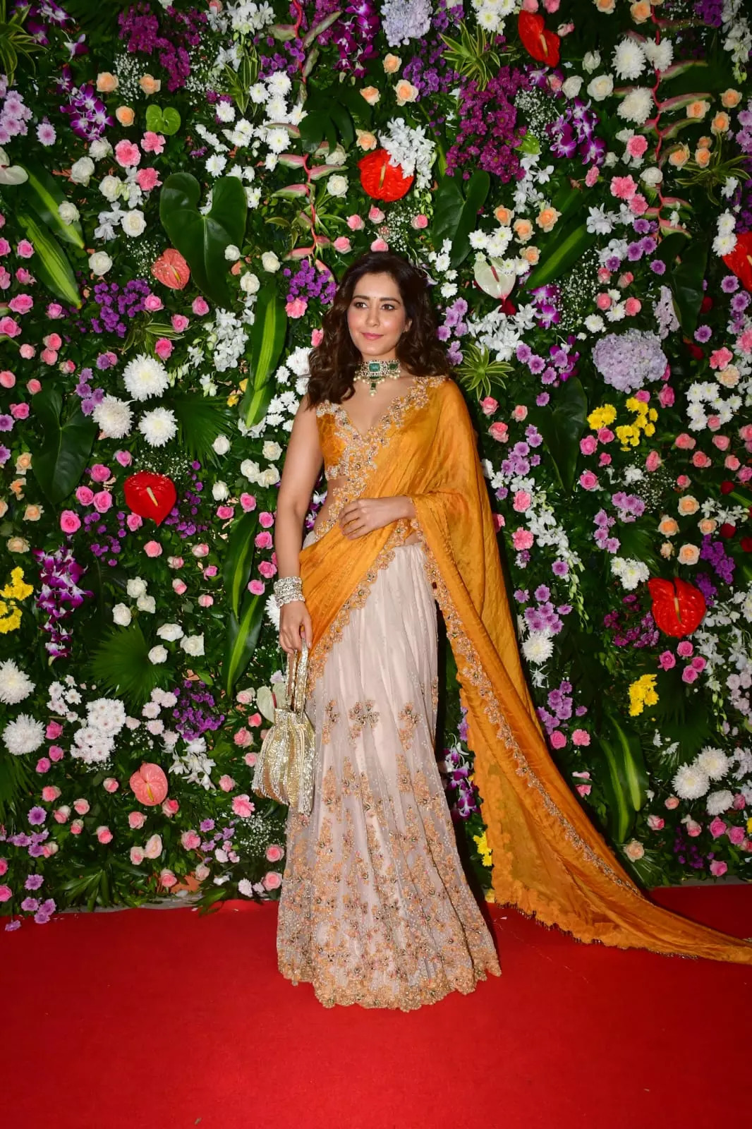 Raashi Khannas Contrast Lehenga Is The Talk Of The Town