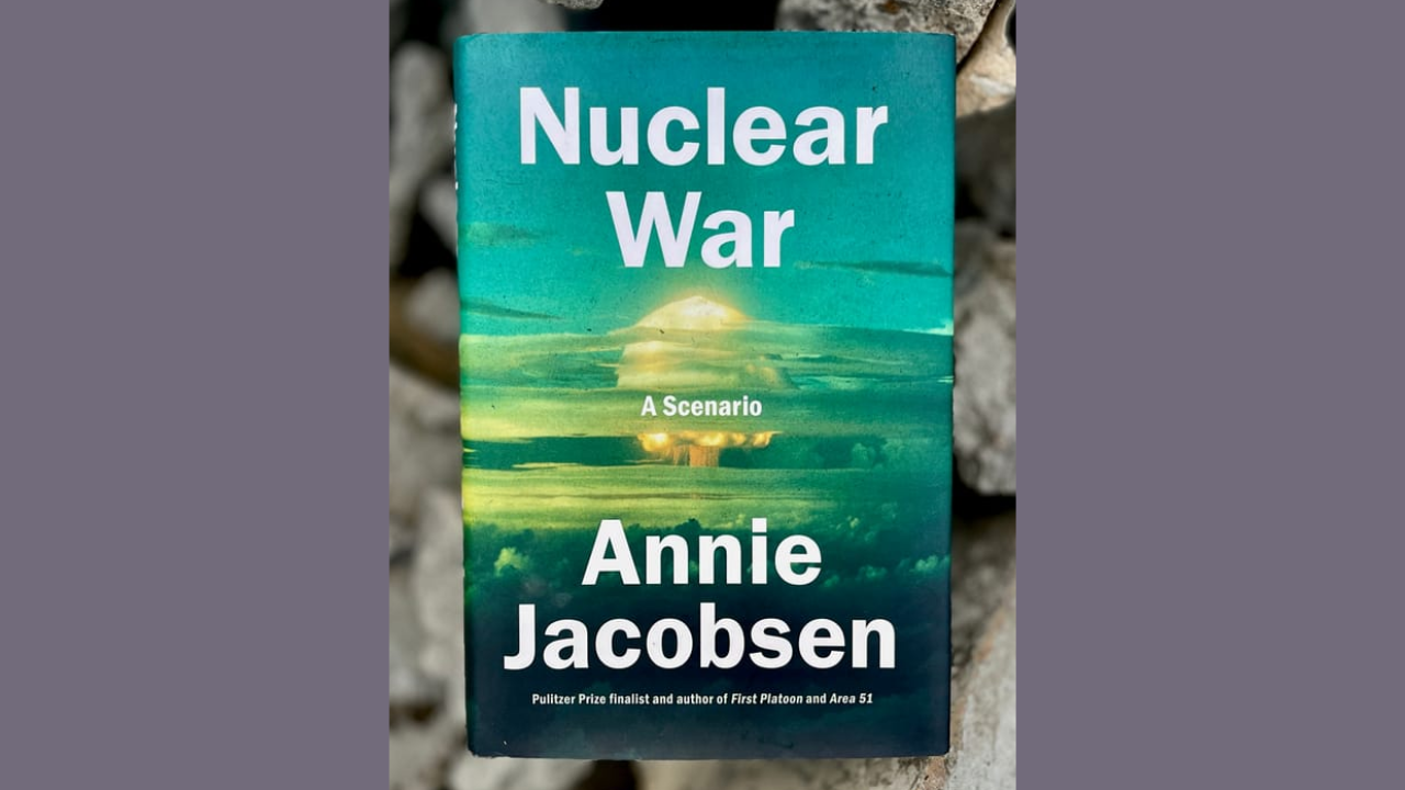 Nuclear War by Annie Jacobsen