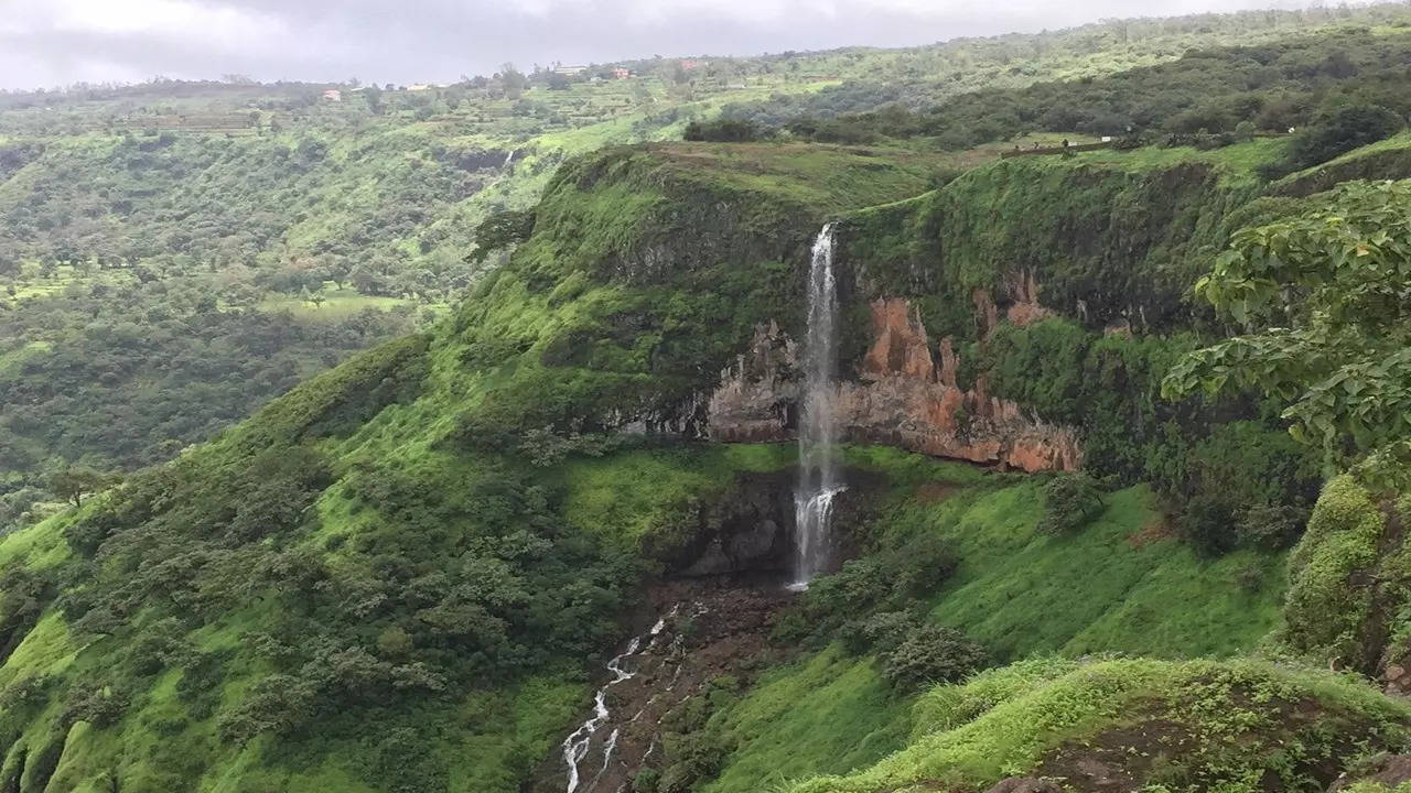 थंडीतील फिरस्ती 