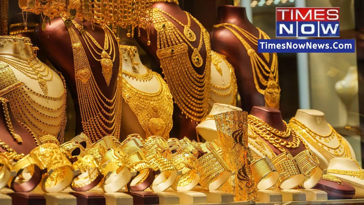 Gold Rate భారీగా తగ్గిన బంగారం ధరతులం బంగారం ఏకంగా రూ 7000 తగ్గిందిఇంకెంత వరకూ పడుతుందంటే