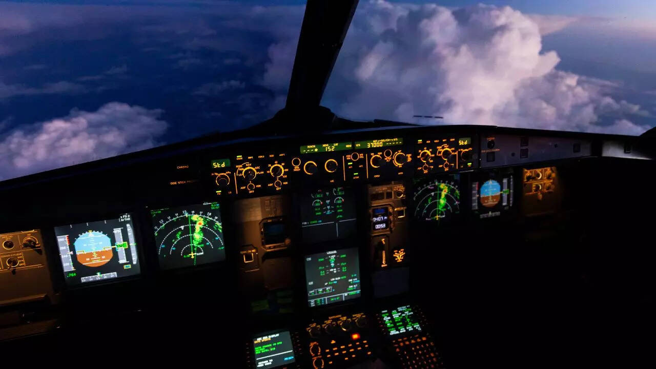Airlines prioritize fuel efficiency and safety which also affects flight paths. credit canva Airlines prioritize fuel efficiency and safety which also affects flight paths. credit canva