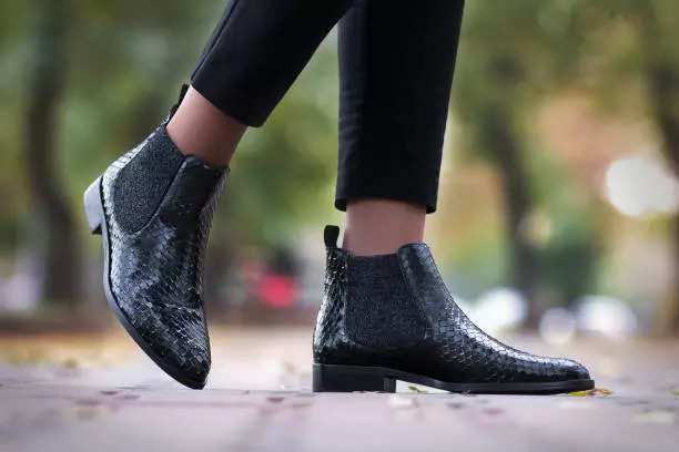 चेल्सी बूट Chelsea boots