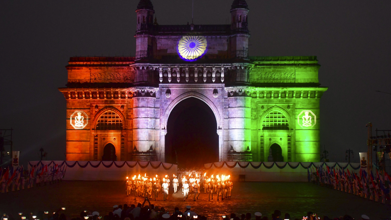 Navy Day Festivities Light Up Mumbais Skyline