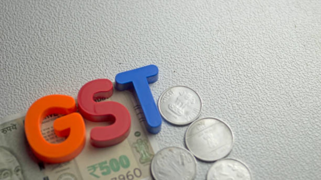 35 GST స్లాబ్ ప్రవేశపెట్టే అవకాశం