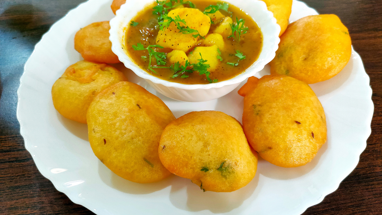 Best Foods To Pair With Chai: Roti To Mathri- 8 Food Dishes To ...