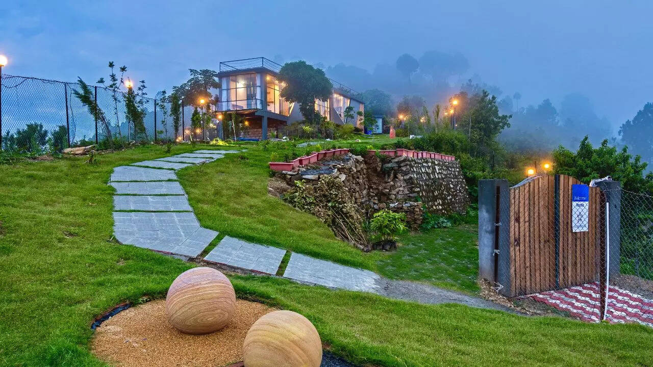 Glasshouse Celeste Uttarakhand