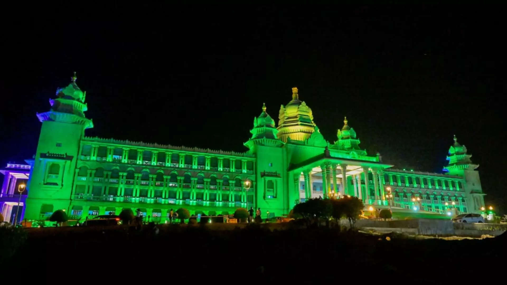 ವೈಶಿಷ್ಟ್ಯಗಳು