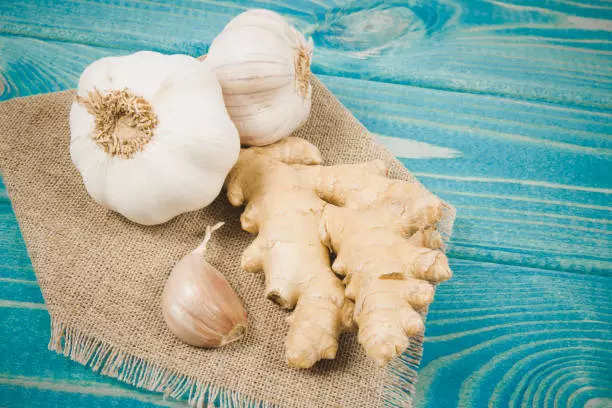 आलं आणि लसूण Garlic