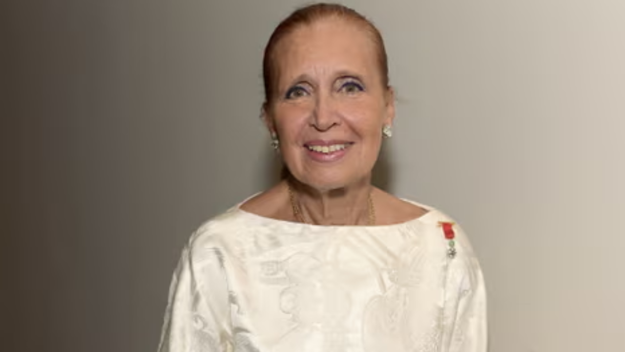 Danielle Steel  US600 Million