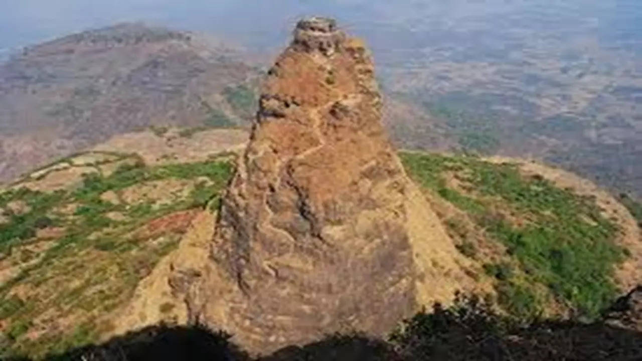 कलावंतीन दुर्ग