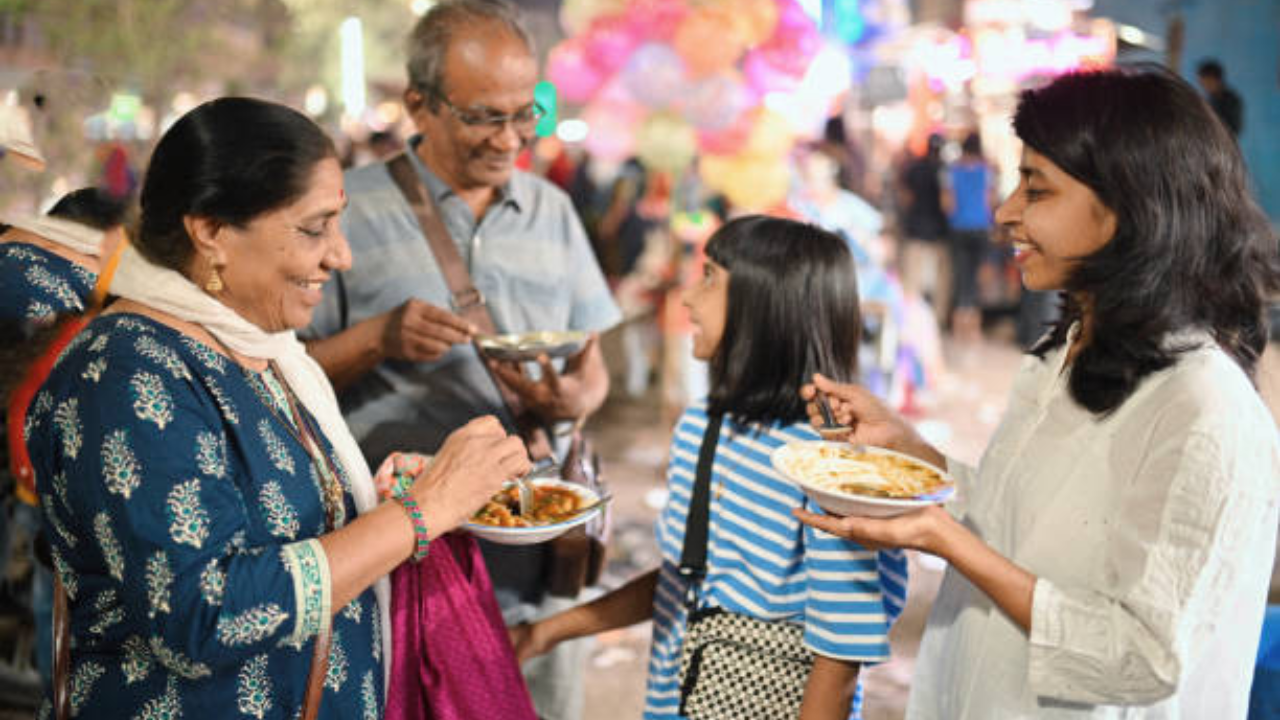 स्ट्रीट फूडची अनोखी दुनिया